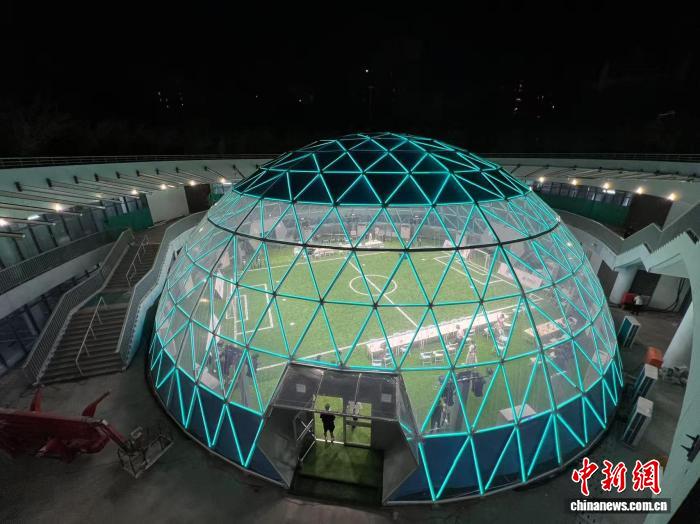 探访2025世界人形机器人运动会场馆：以熊猫眼测