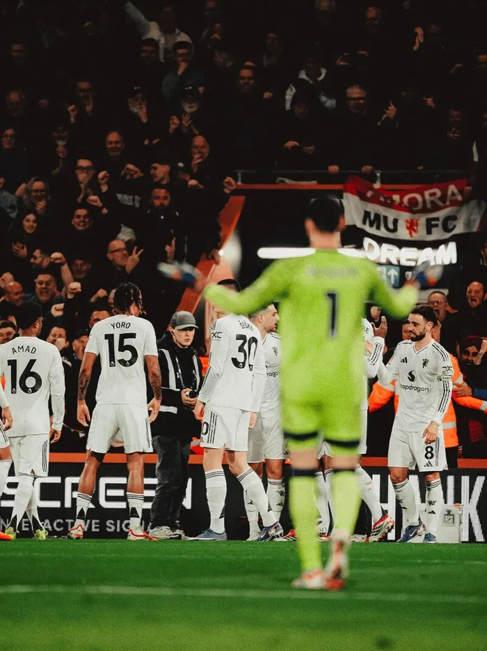 曼联客场2-2战平伯恩茅斯 裁判两次点球判罚引发