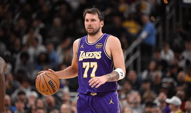 湖人锁定西部第三 掘金争四森林狼火箭对决杜兰