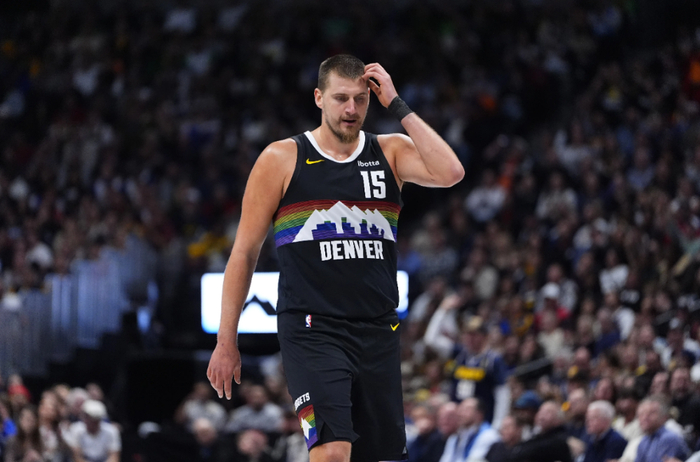 湖人锁定西部第三 掘金争四森林狼火箭对决杜兰