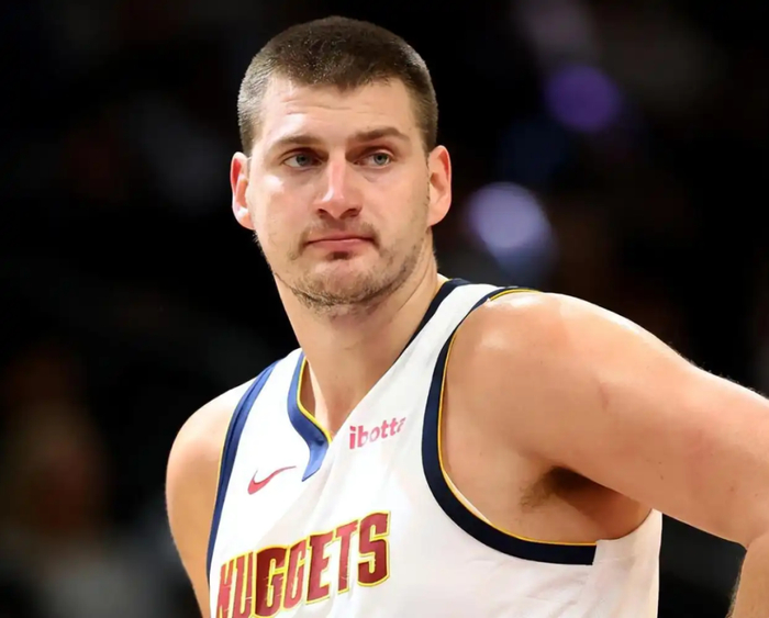 湖人锁定西部第三 掘金争四森林狼火箭对决杜兰